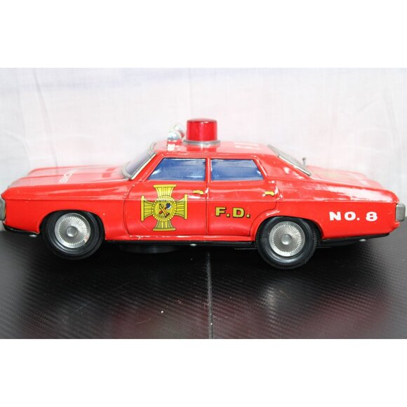 Vintage Fire Chief Car NO.8 With Unique Features - Picture 3 of 8